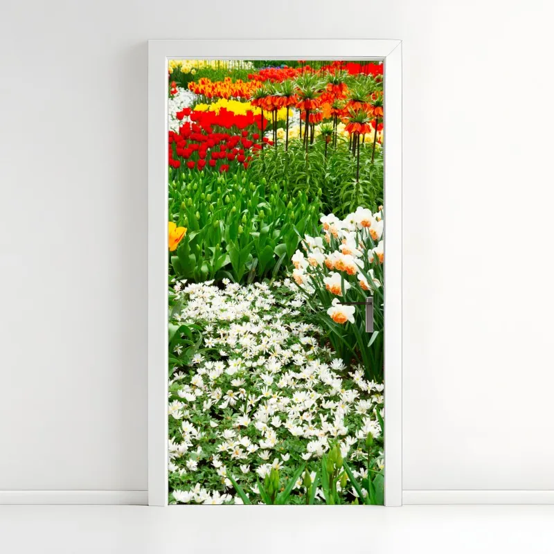 Naklejka na drzwi żywy wiosenny ogród kwiatowy