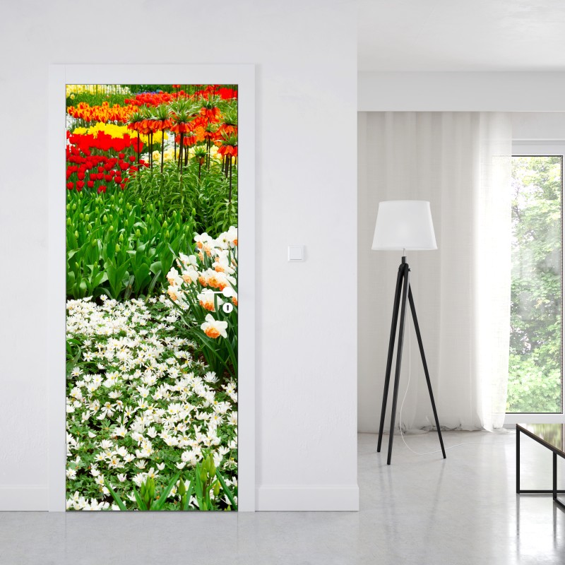 Naklejka na drzwi żywy wiosenny ogród kwiatowy – Wallissimo® Naklejka na drzwi żywy wiosenny ogród kwiatowy – Wallissimo®
