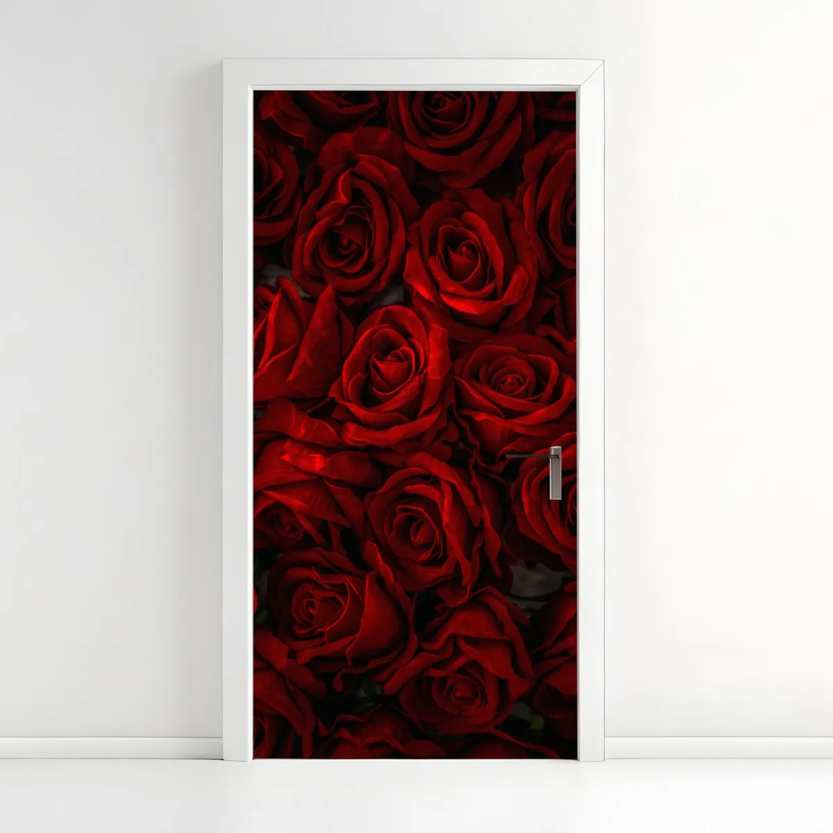 Naklejka na drzwi intensywne czerwone róże z bliska – Wallissimo® Naklejka na drzwi intensywne czerwone róże z bliska – Wallissimo®