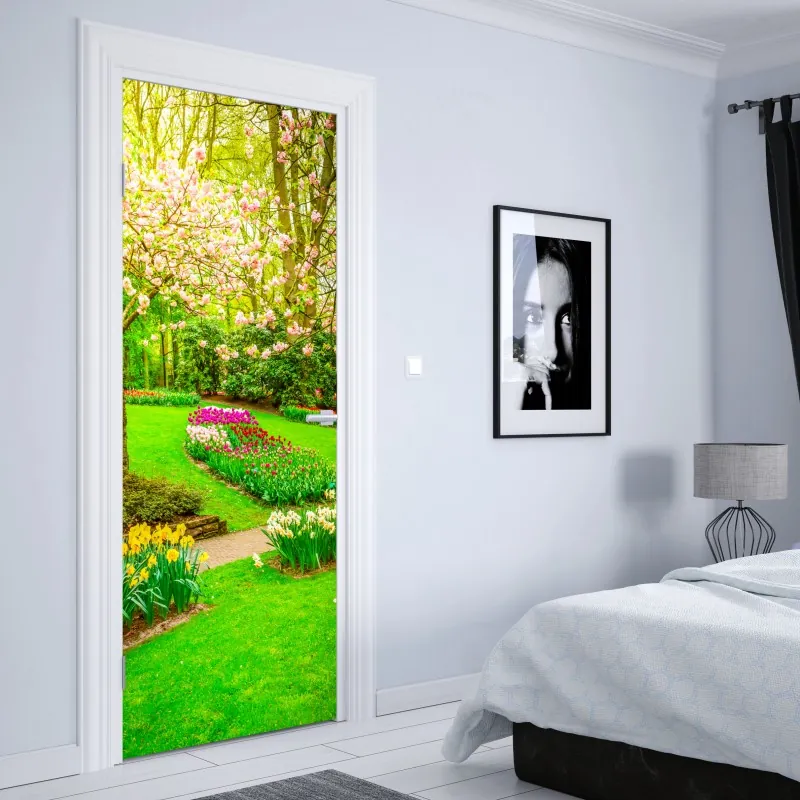 Naklejka na drzwi słoneczna uliczka nad morzem z widokiem na zatokę – Wallissimo®