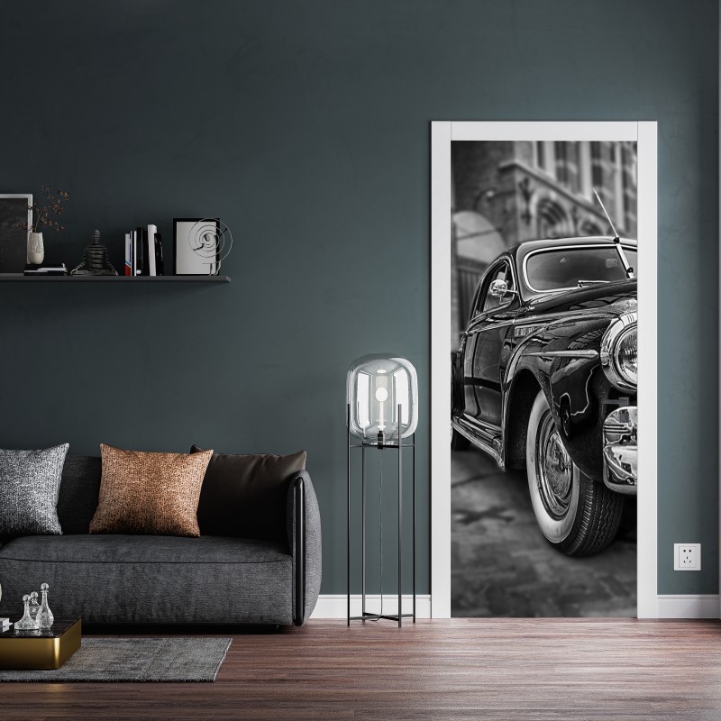 Naklejka na drzwi zabytkowy klasyczny samochód na brukowanej ulicy – Wallissimo® Naklejka na drzwi zabytkowy klasyczny samochód na brukowanej ulicy – Wallissimo®