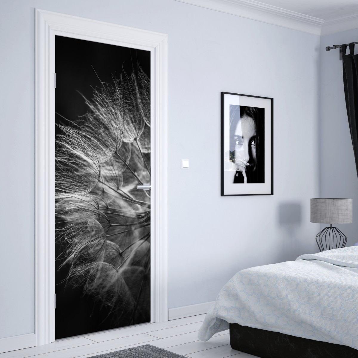 Naklejka na drzwi delikatny puch dmuchawca w monochromie – Wallissimo® Naklejka na drzwi delikatny puch dmuchawca w monochromie – Wallissimo®