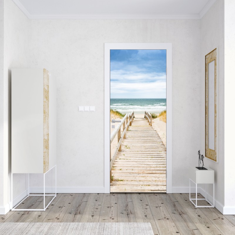 Naklejka na drzwi drewniany pomost prowadzący na plażę, Sylt – Wallissimo® Naklejka na drzwi drewniany pomost prowadzący na plażę, Sylt – Wallissimo®