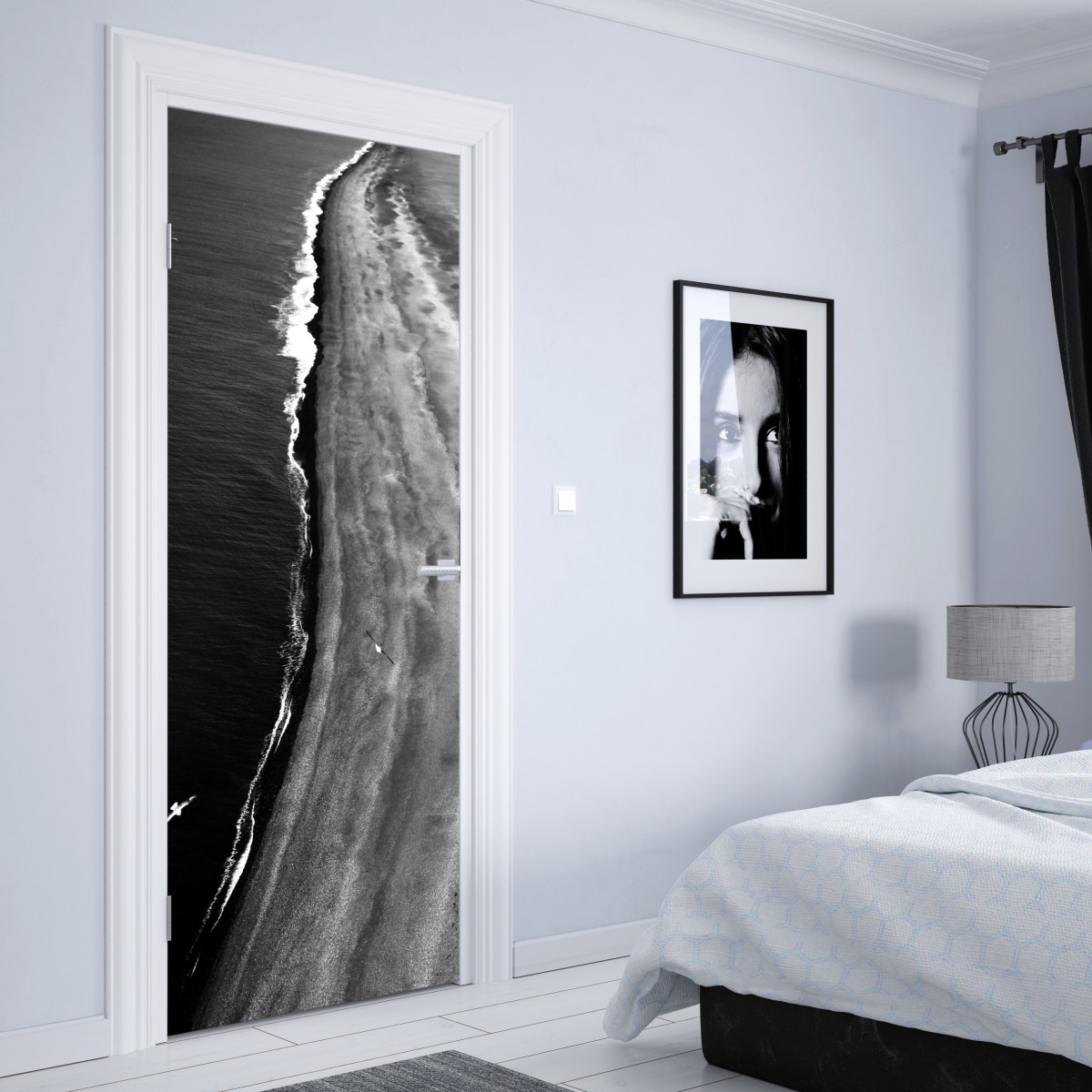 Naklejka na drzwi monochromatyczne wybrzeże z lotu ptaka – Wallissimo® Naklejka na drzwi monochromatyczne wybrzeże z lotu ptaka – Wallissimo®