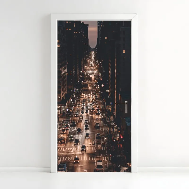 Naklejka na drzwi Manhattan nocna aleja