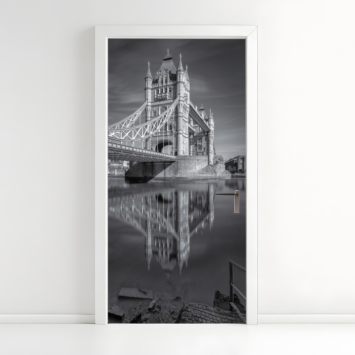 Door sticker Tower Bridge reflection in grayscale – Wallissimo®