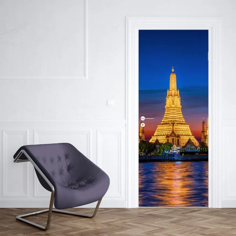 Naklejka na drzwi złote Wat Arun o zmierzchu – Wallissimo® Naklejka na drzwi złote Wat Arun o zmierzchu – Wallissimo®
