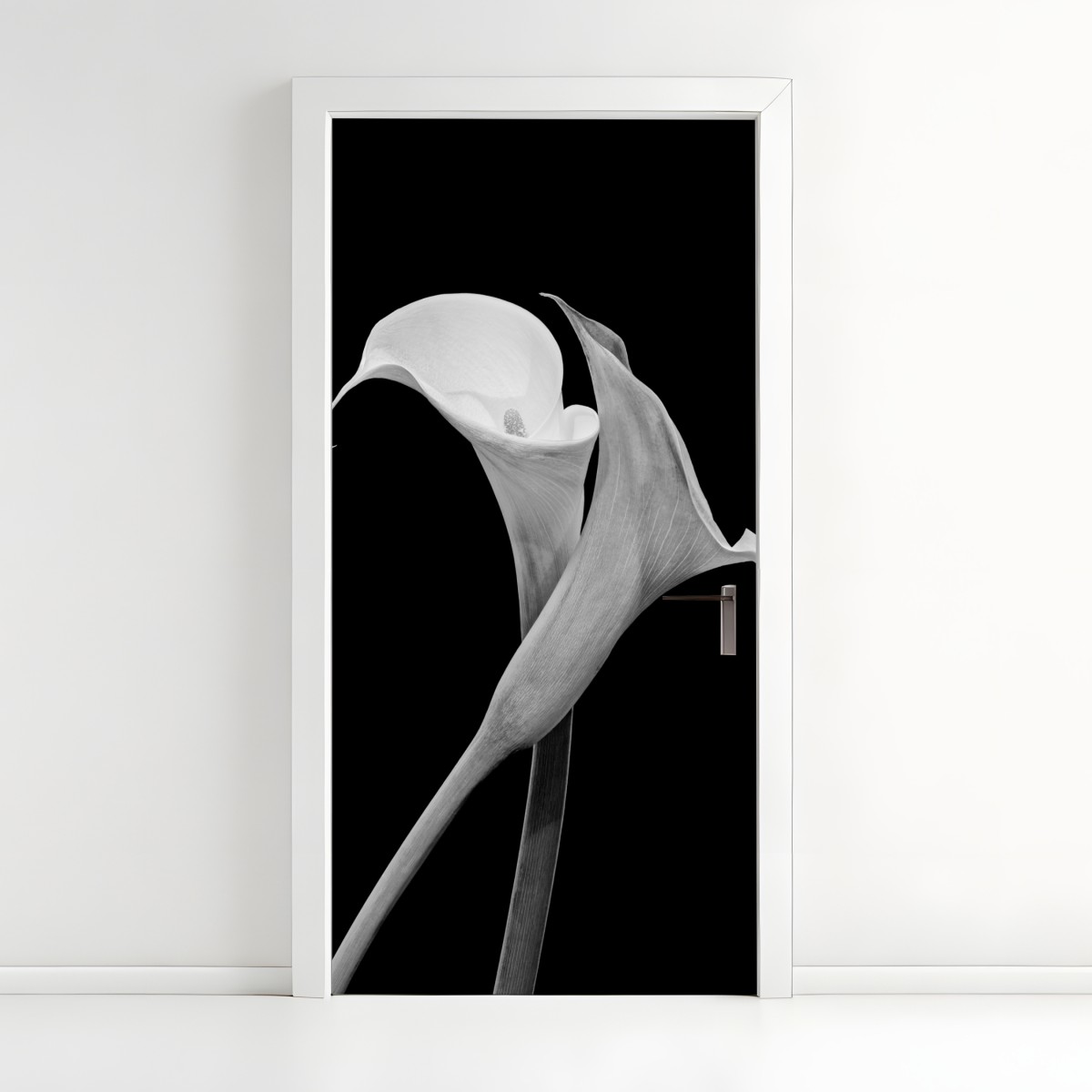 Door sticker elegant calla lilies in monochrome – Wallissimo®