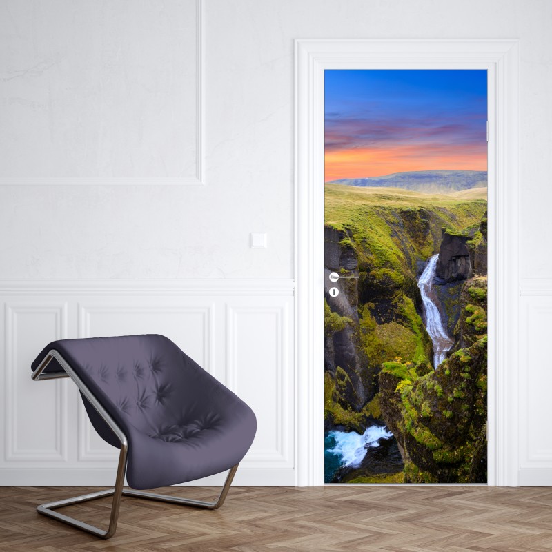 Naklejka na drzwi Fjadrargljufur kanion o zachodzie słońca – Wallissimo® Naklejka na drzwi Fjadrargljufur kanion o zachodzie słońca – Wallissimo®