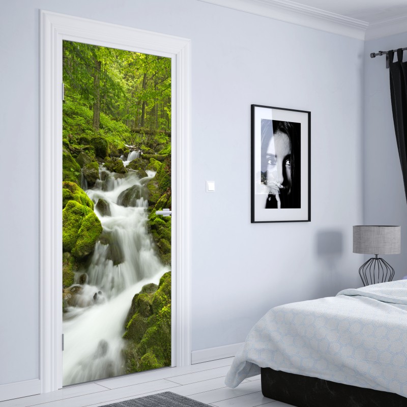Naklejka na drzwi mechowy wodospad – Wallissimo® Naklejka na drzwi mechowy wodospad – Wallissimo®