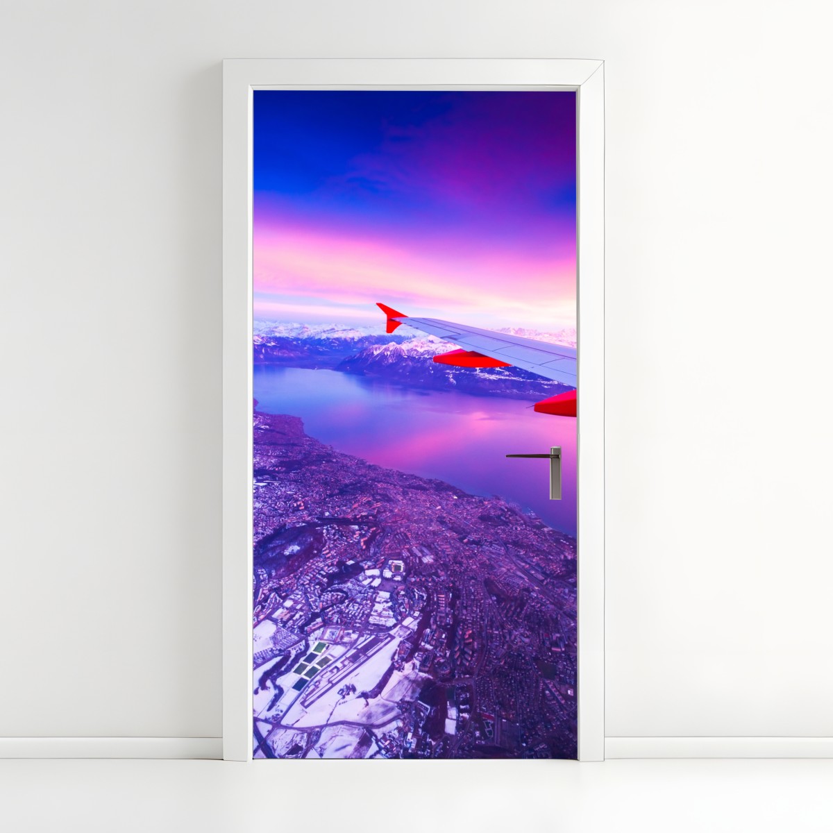 Door sticker aerial cityscape above lake at sunset – Wallissimo®