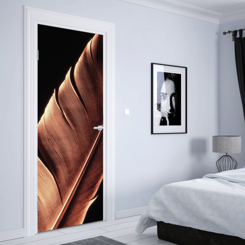 Naklejka na drzwi złote pióro makro na czarnym tle – Wallissimo® Naklejka na drzwi złote pióro makro na czarnym tle – Wallissimo®