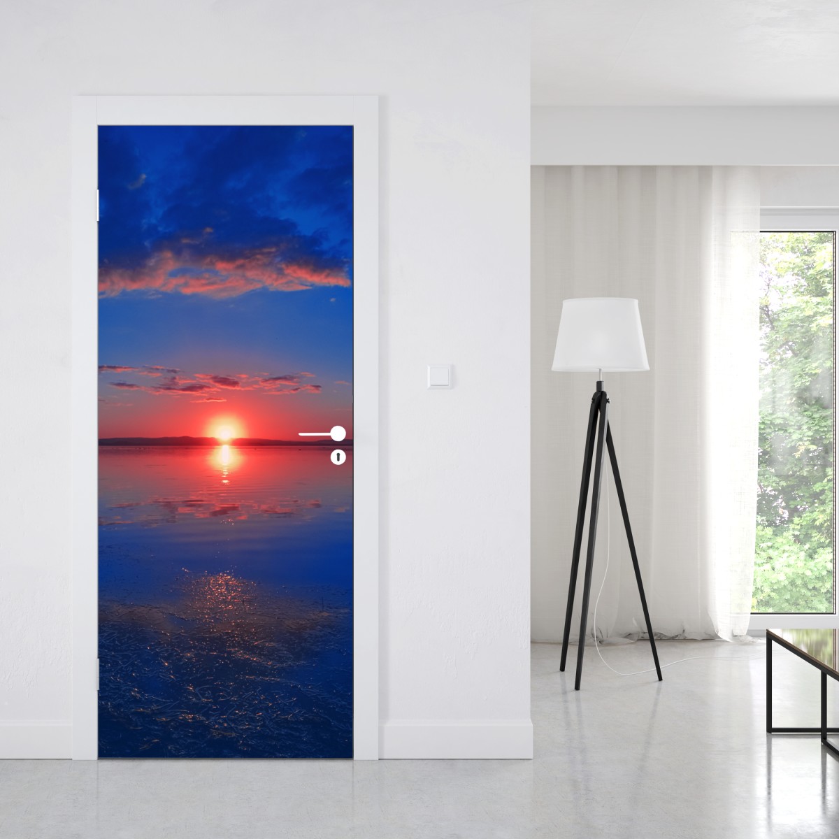 Naklejka na drzwi zachód słońca nad spokojnym morzem z żywym odbiciem – Wallissimo® Naklejka na drzwi zachód słońca nad spokojnym morzem z żywym odbiciem – Wallissimo®