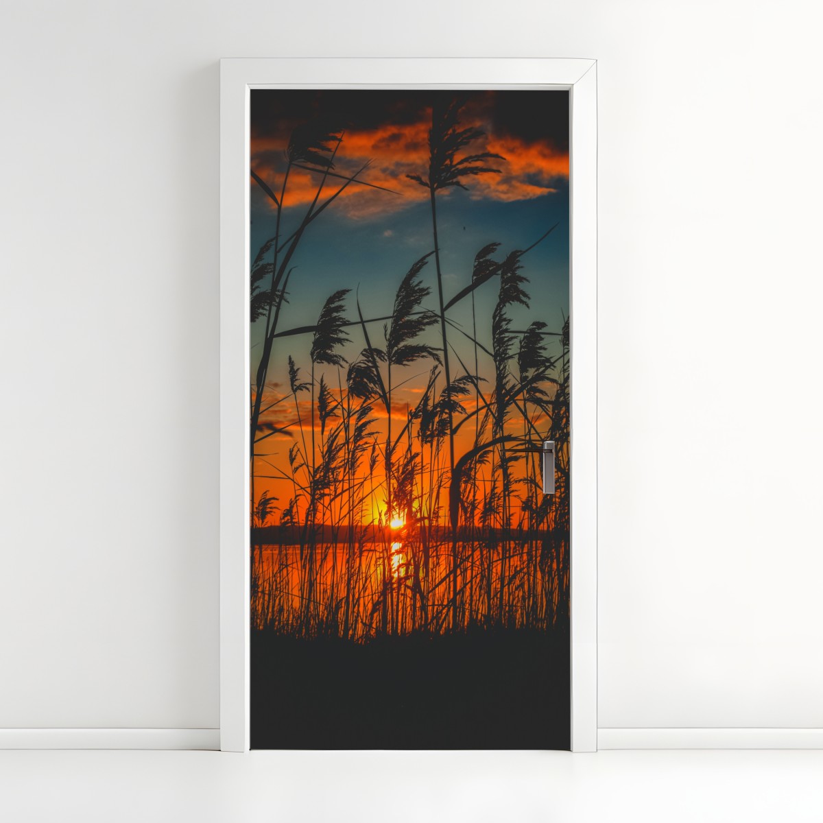 Door sticker sunset over lake with silhouetted reeds – Wallissimo®