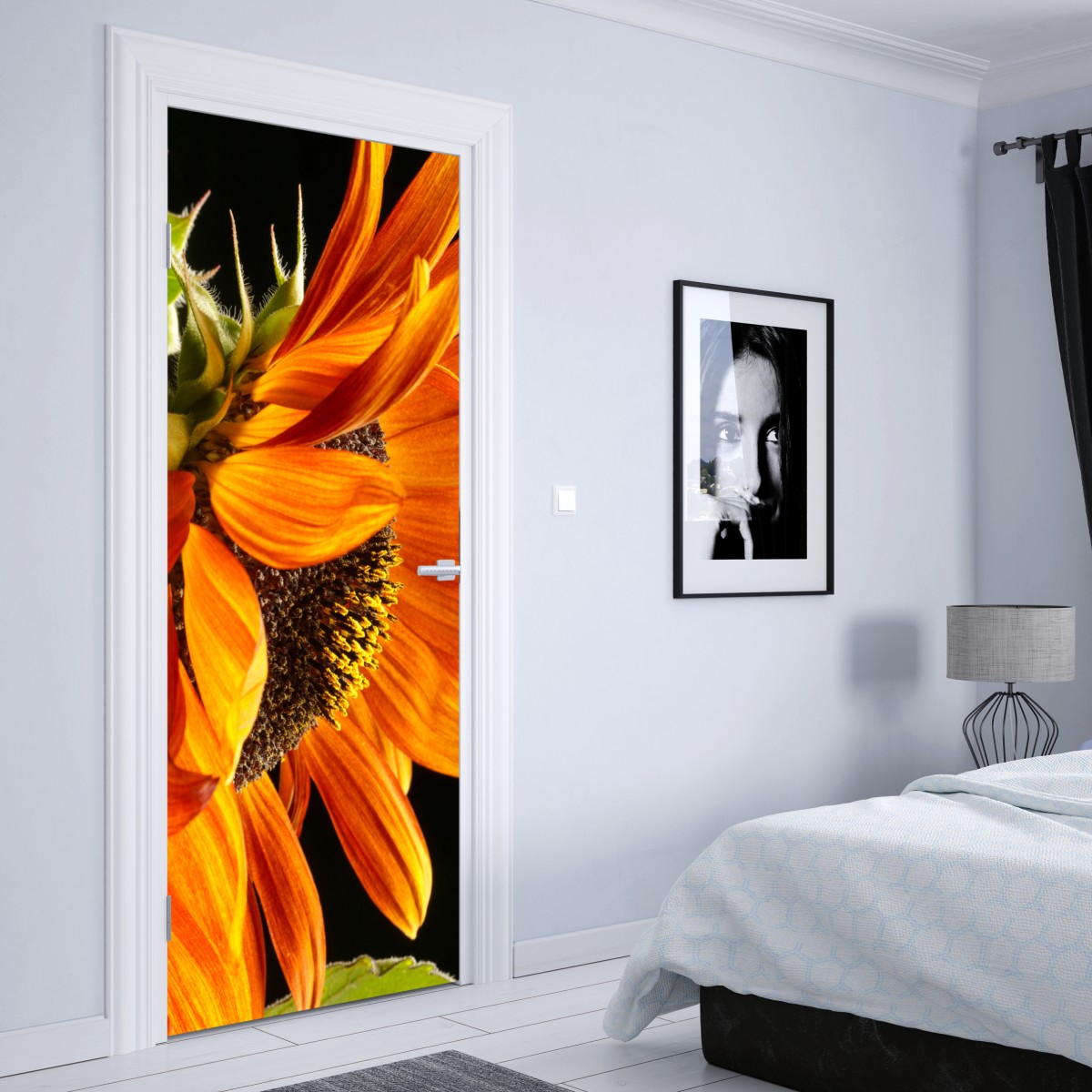 Naklejka na drzwi intensywny pomarańczowy słonecznik zbliżenie – Wallissimo® Naklejka na drzwi intensywny pomarańczowy słonecznik zbliżenie – Wallissimo®