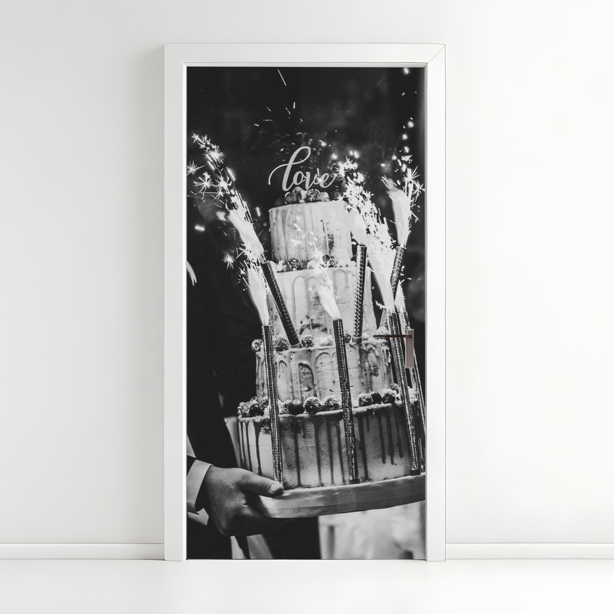 Door sticker rustic wedding cake with sparklers – Wallissimo®