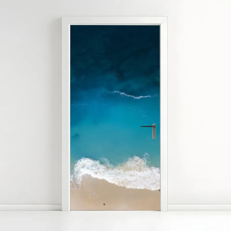 Naklejka na drzwi powietrzny widok turkusowej plaży na Nusa Penida