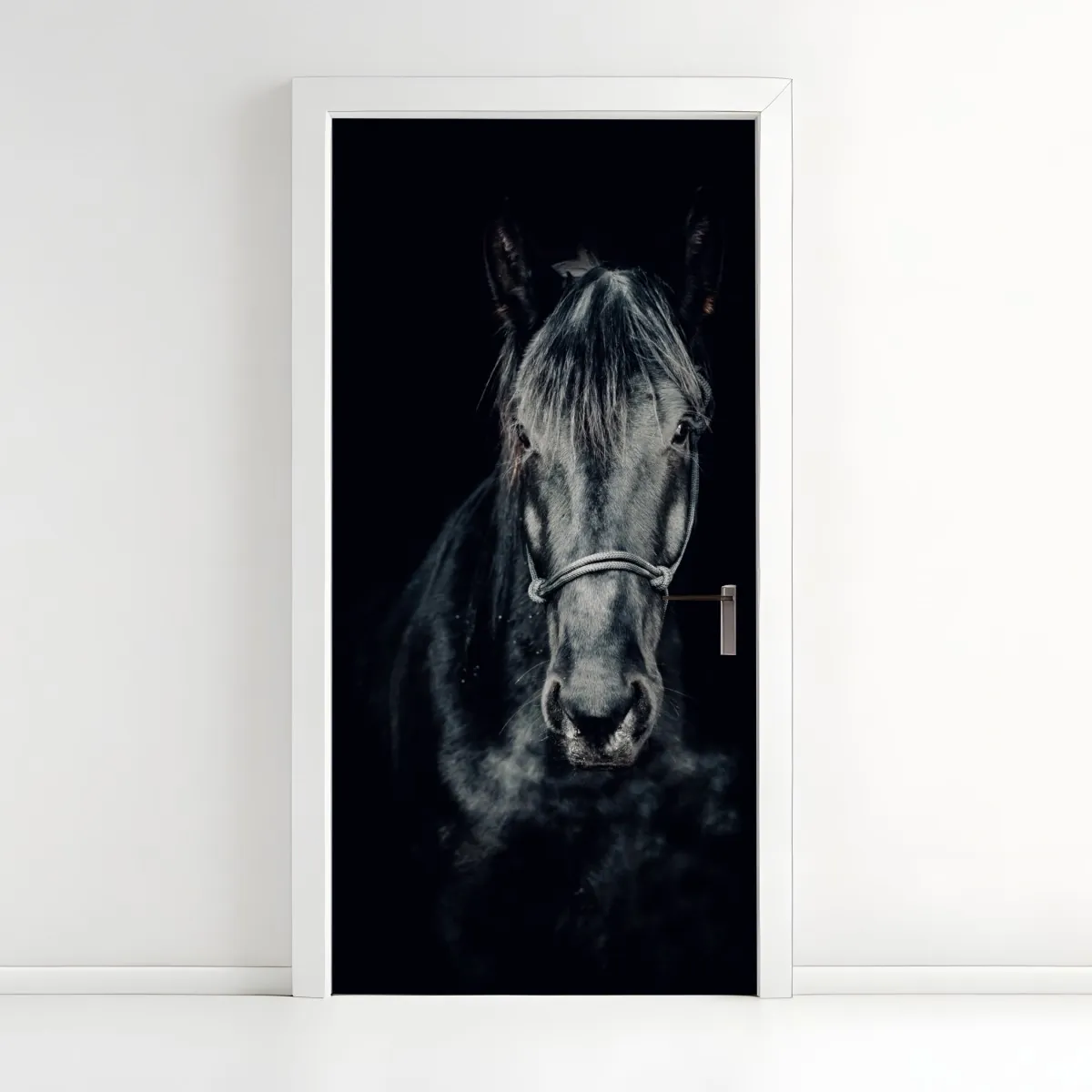 Naklejka na drzwi majestatyczny czarny portret konia – Wallissimo® Naklejka na drzwi majestatyczny czarny portret konia – Wallissimo®