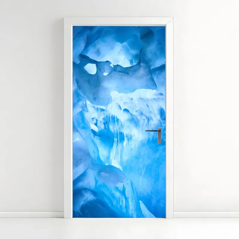 Naklejka na drzwi eteryczna niebieska jaskinia lodowa