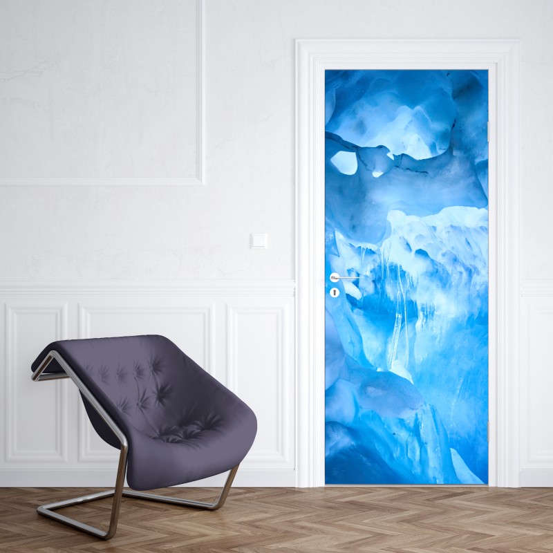 Naklejka na drzwi eteryczna niebieska jaskinia lodowa – Wallissimo® Naklejka na drzwi eteryczna niebieska jaskinia lodowa – Wallissimo®