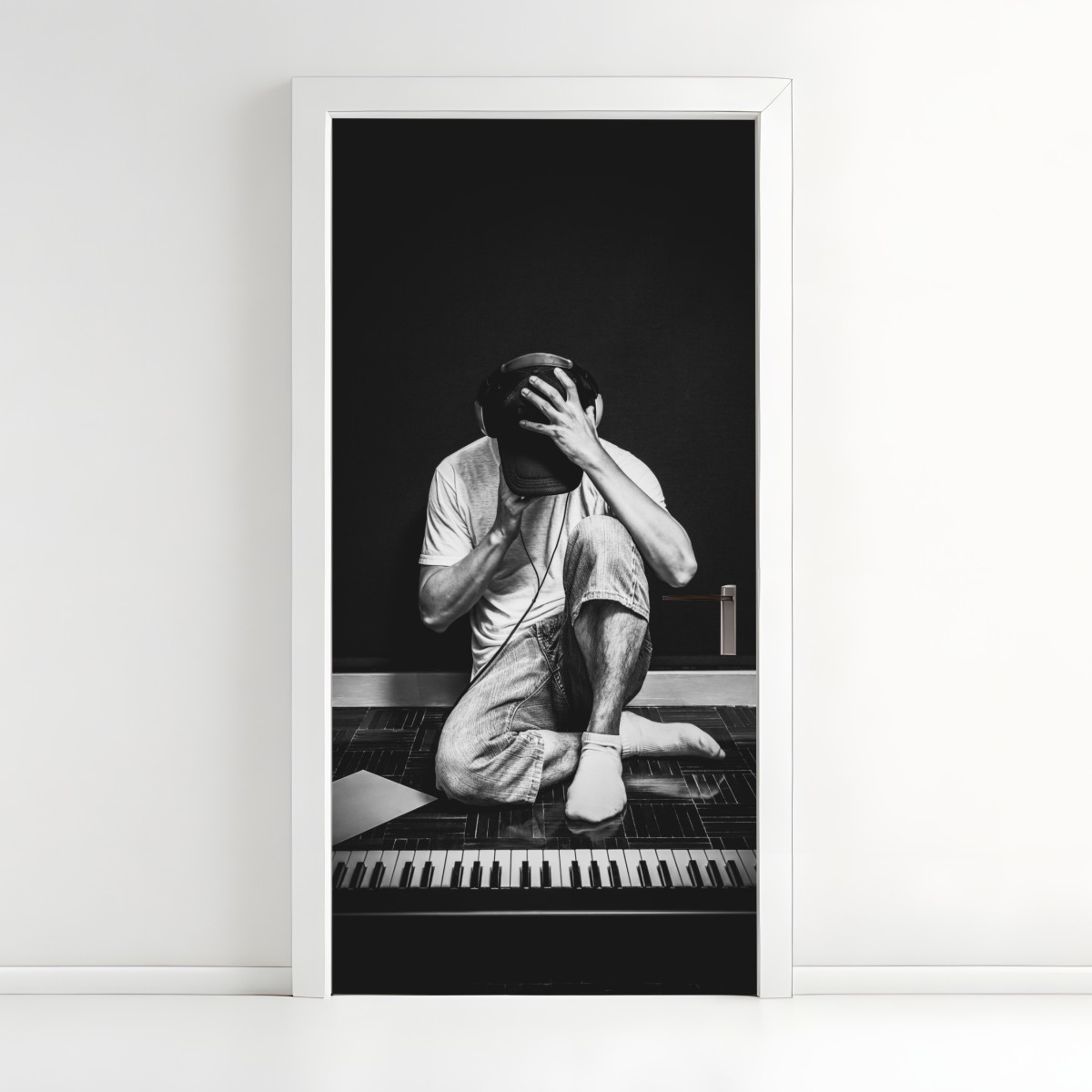 Door sticker introspective musician at the keyboard – Wallissimo®