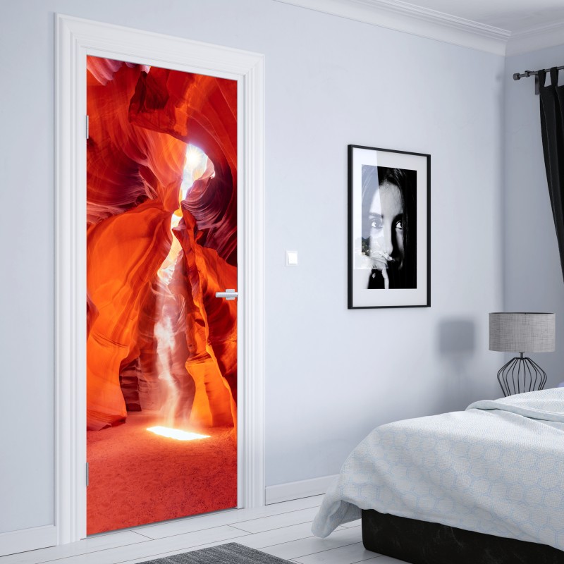 Naklejka na drzwi słoneczny promień w kanionie piaskowcowym – Wallissimo® Naklejka na drzwi słoneczny promień w kanionie piaskowcowym – Wallissimo®