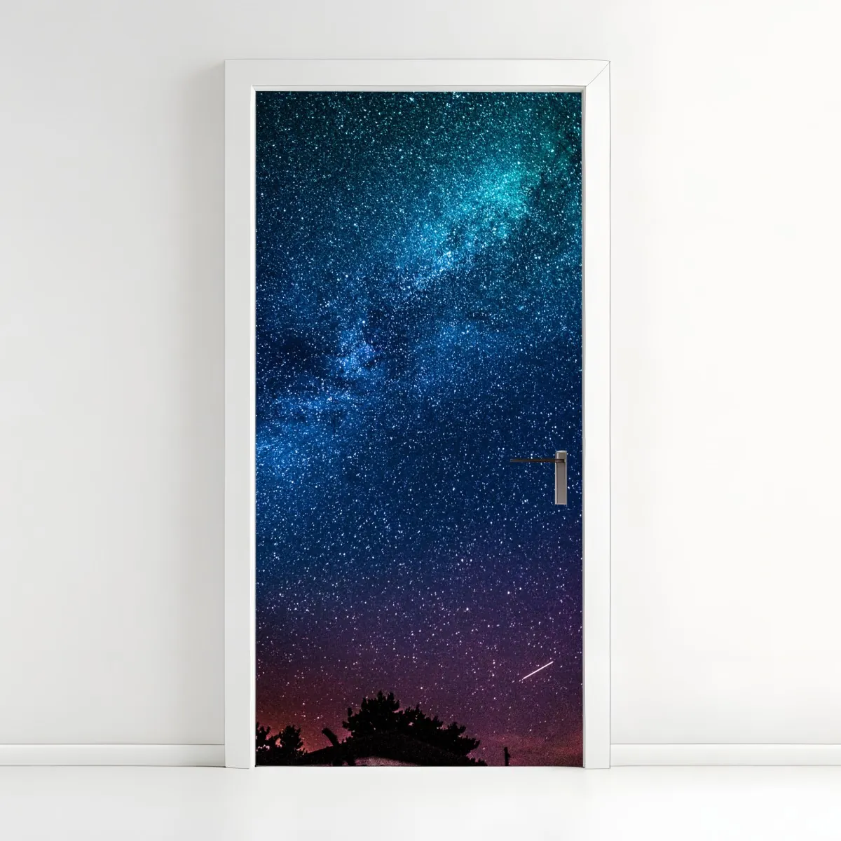 Naklejka na drzwi głębokie błękitne nocne niebo z drogą mleczną i spadającą gwiazdą – Wallissimo® Naklejka na drzwi głębokie błękitne nocne niebo z drogą mleczną i spadającą gwiazdą – Wallissimo®