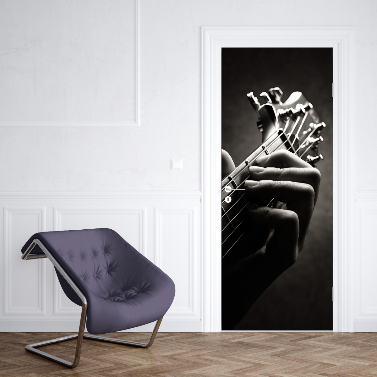 Naklejka na drzwi zbliżenie dłoni gitarzysty na gryfie – Wallissimo® Naklejka na drzwi zbliżenie dłoni gitarzysty na gryfie – Wallissimo®