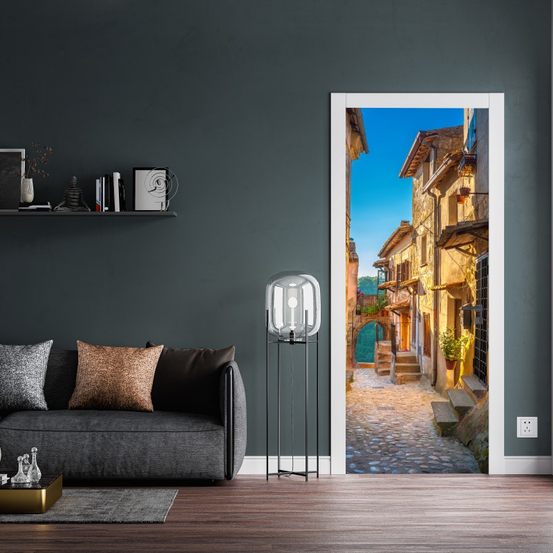 Naklejka na drzwi mchowe kamienne schody do mglistego lasu – Wallissimo®