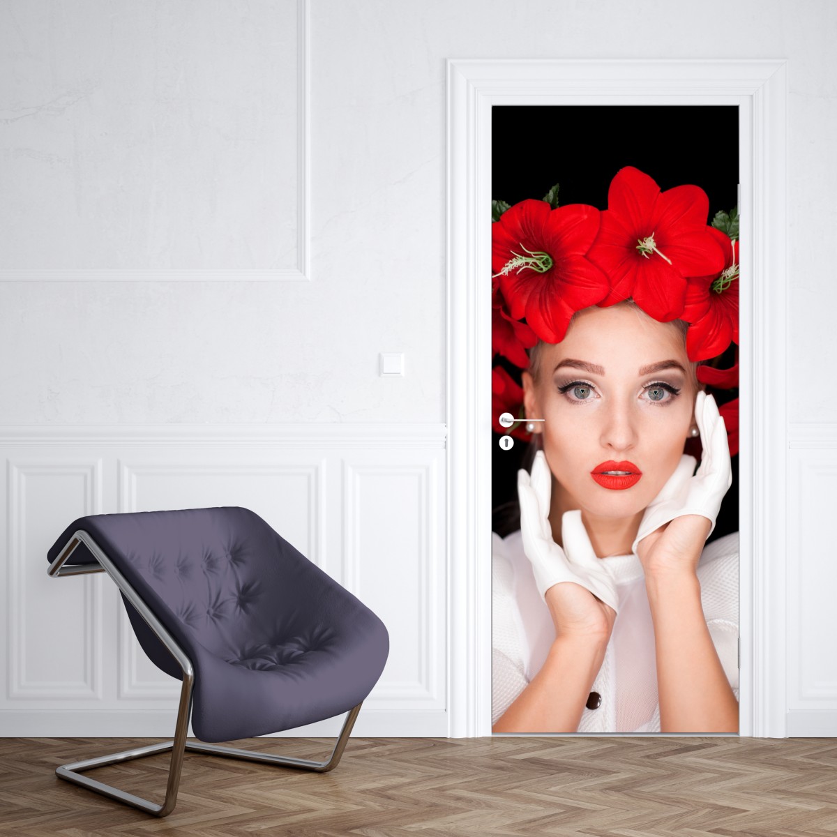 Naklejka na drzwi elegancki portret z wiankiem z czerwonych kwiatów – Wallissimo® Naklejka na drzwi elegancki portret z wiankiem z czerwonych kwiatów – Wallissimo®