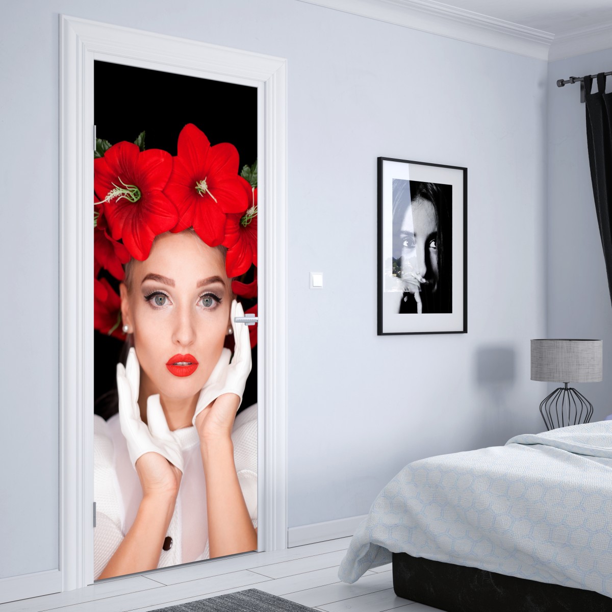 Naklejka na drzwi elegancki portret z wiankiem z czerwonych kwiatów – Wallissimo® Naklejka na drzwi elegancki portret z wiankiem z czerwonych kwiatów – Wallissimo®