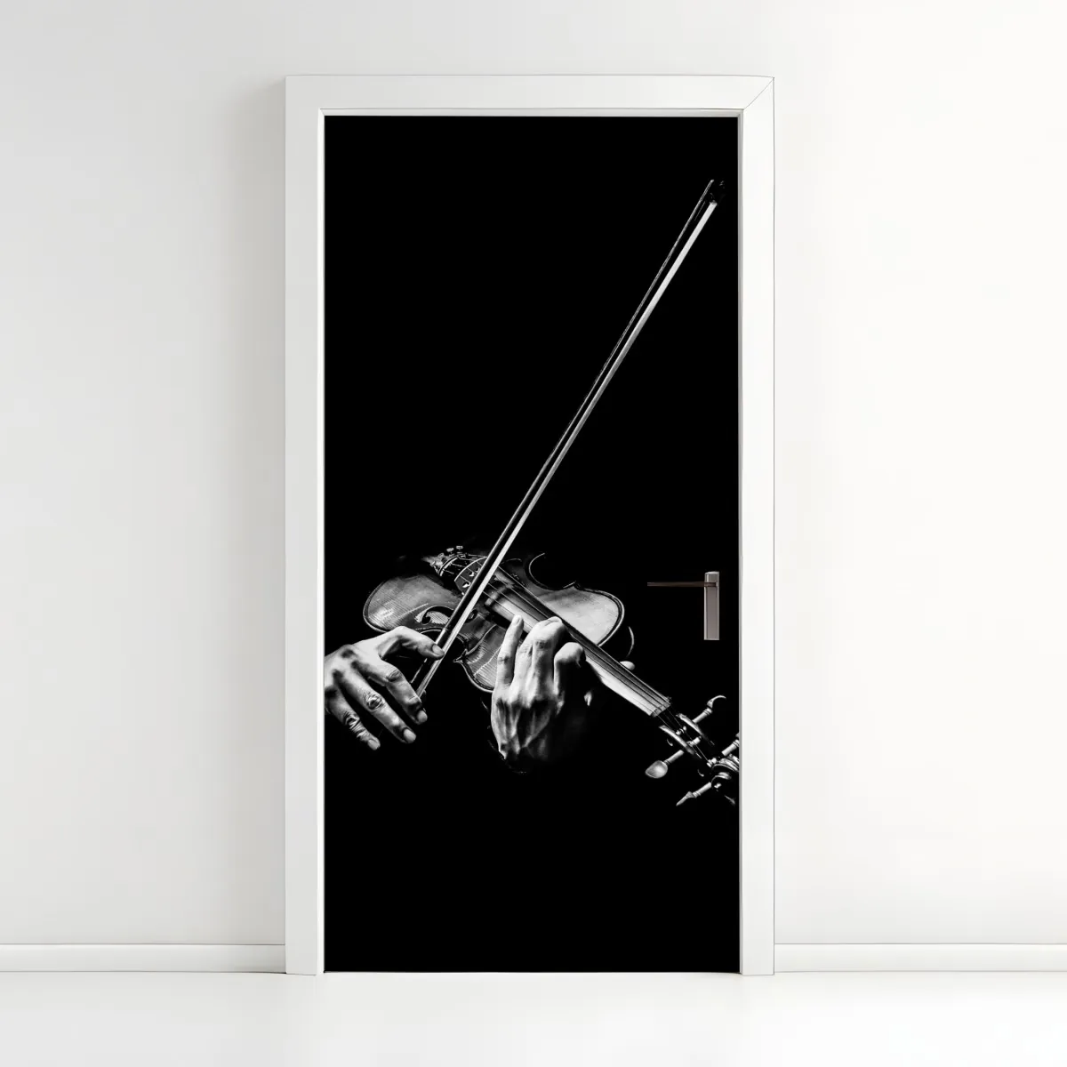 Naklejka na drzwi monochromatyczne dłonie skrzypka – Wallissimo® Naklejka na drzwi monochromatyczne dłonie skrzypka – Wallissimo®