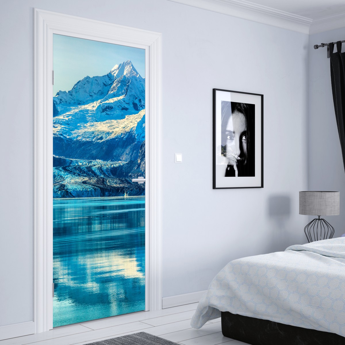 Naklejka na drzwi majestatyczny alpejski lodowiec w odbiciu – Wallissimo® Naklejka na drzwi majestatyczny alpejski lodowiec w odbiciu – Wallissimo®