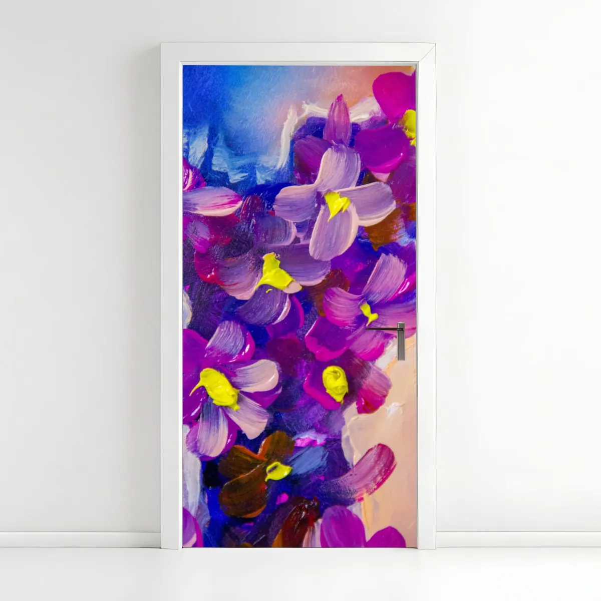 Naklejka na drzwi wibrujący fioletowy bukiet kwiatów – Wallissimo® Naklejka na drzwi wibrujący fioletowy bukiet kwiatów – Wallissimo®