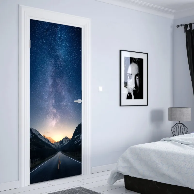 Naklejka na drzwi elegancki beżowy wzór damask – Wallissimo®