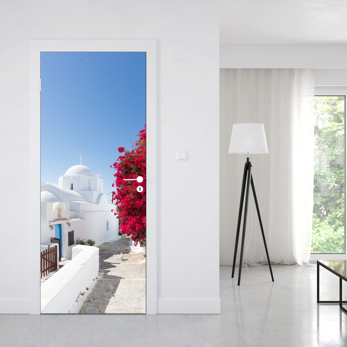 Naklejka na drzwi słoneczna ulica wyspy z bujną bugenwillą – Wallissimo® Naklejka na drzwi słoneczna ulica wyspy z bujną bugenwillą – Wallissimo®