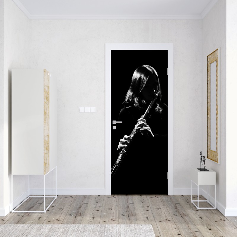 Naklejka na drzwi elegancka sylwetka flecistki – Wallissimo® Naklejka na drzwi elegancka sylwetka flecistki – Wallissimo®
