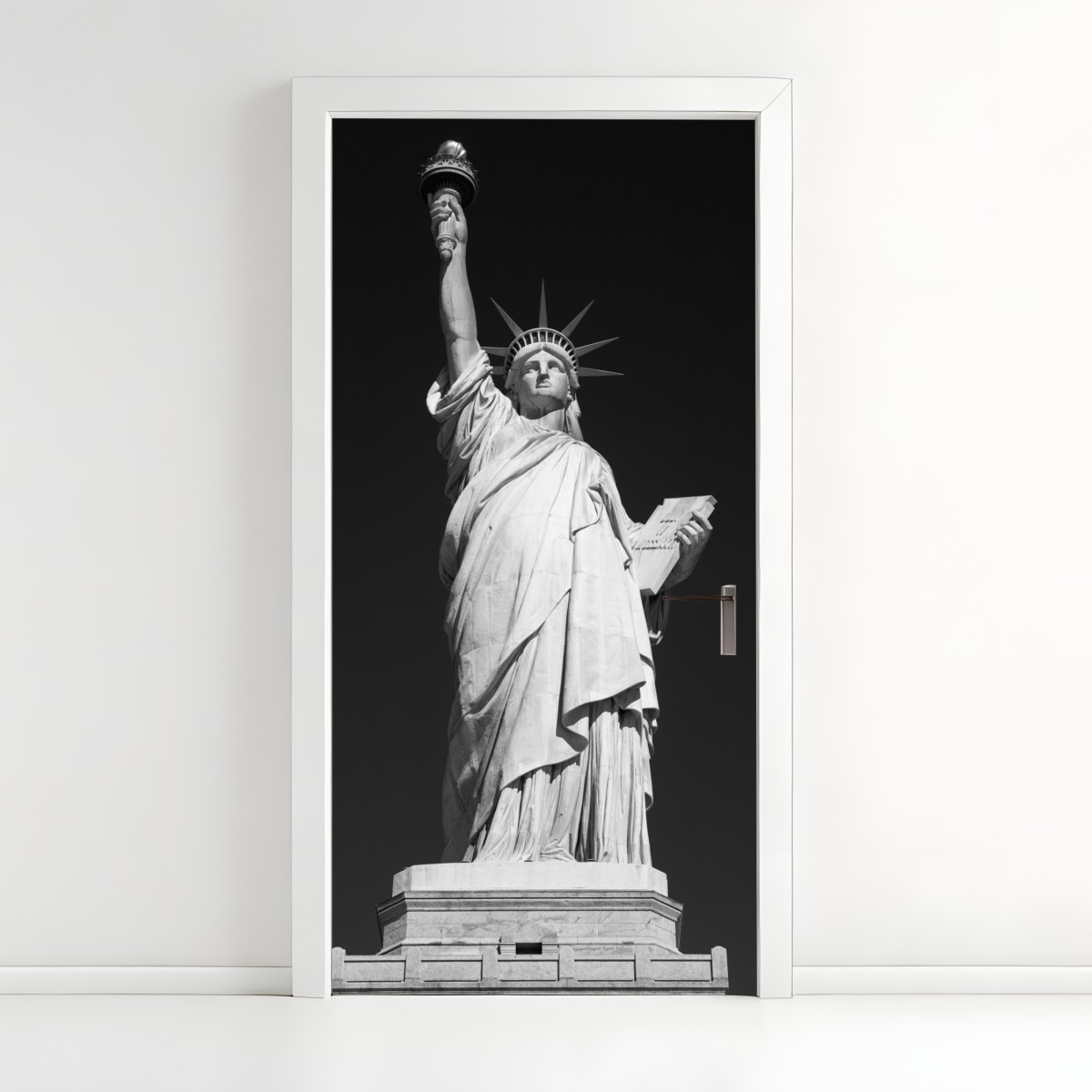 Door sticker Statue of Liberty monochrome portrait – Wallissimo®