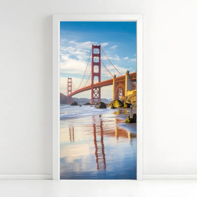 Naklejka na drzwi most Golden Gate odbicie na brzegu