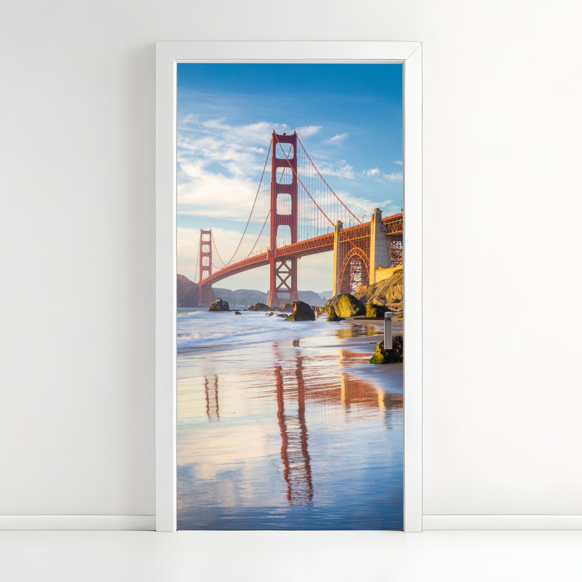 Door sticker Golden Gate Bridge reflection on the shore – Wallissimo®