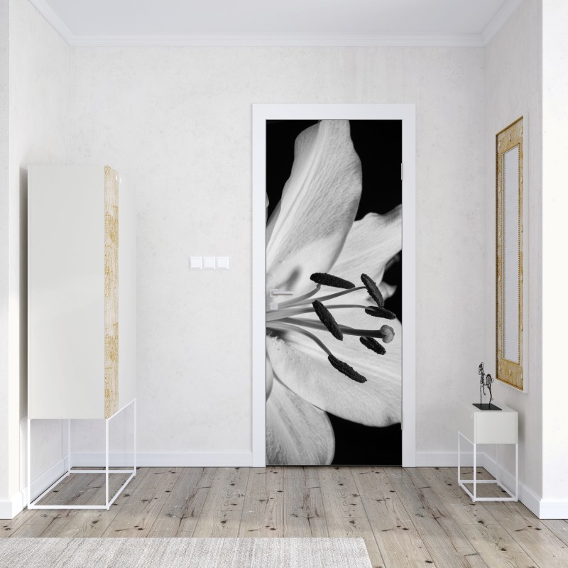 Naklejka na drzwi monochromatyczna lilia zbliżenie – Wallissimo® Naklejka na drzwi monochromatyczna lilia zbliżenie – Wallissimo®