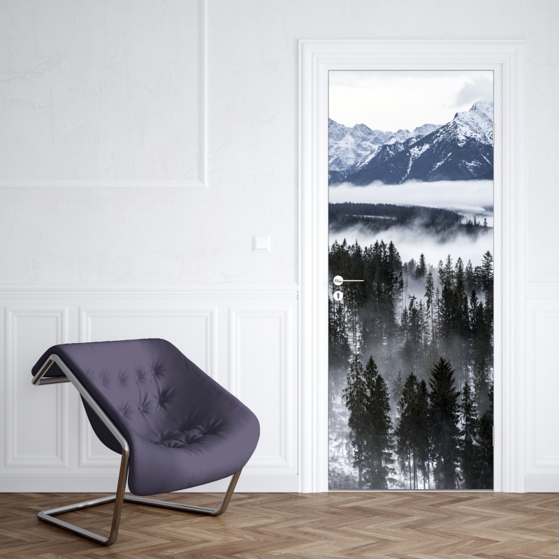 Naklejka na drzwi Tatry w zimowej mgle – Wallissimo® Naklejka na drzwi Tatry w zimowej mgle – Wallissimo®