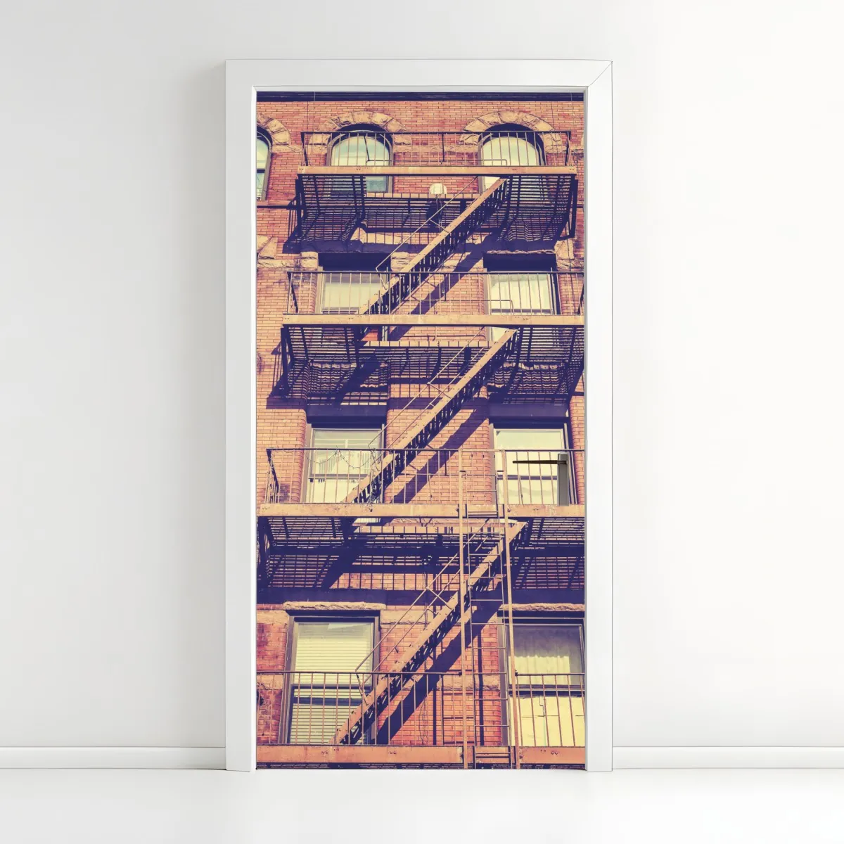 Naklejka na drzwi vintage drabiny pożarowe z Nowego Jorku – Wallissimo® Naklejka na drzwi vintage drabiny pożarowe z Nowego Jorku – Wallissimo®