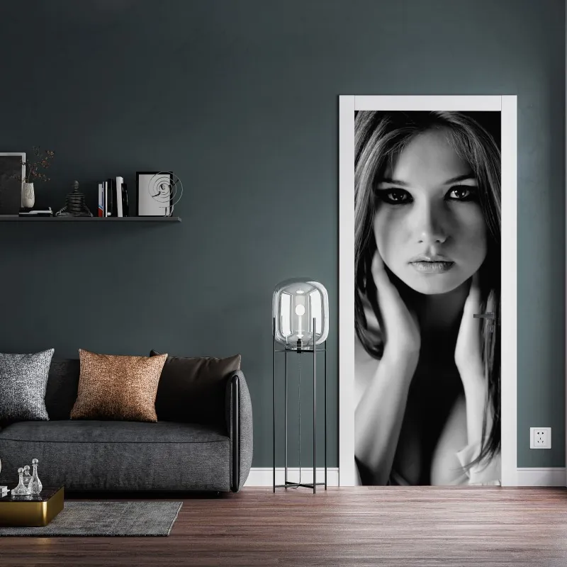 Naklejka na drzwi słoneczna uliczka nad morzem z widokiem na zatokę – Wallissimo®