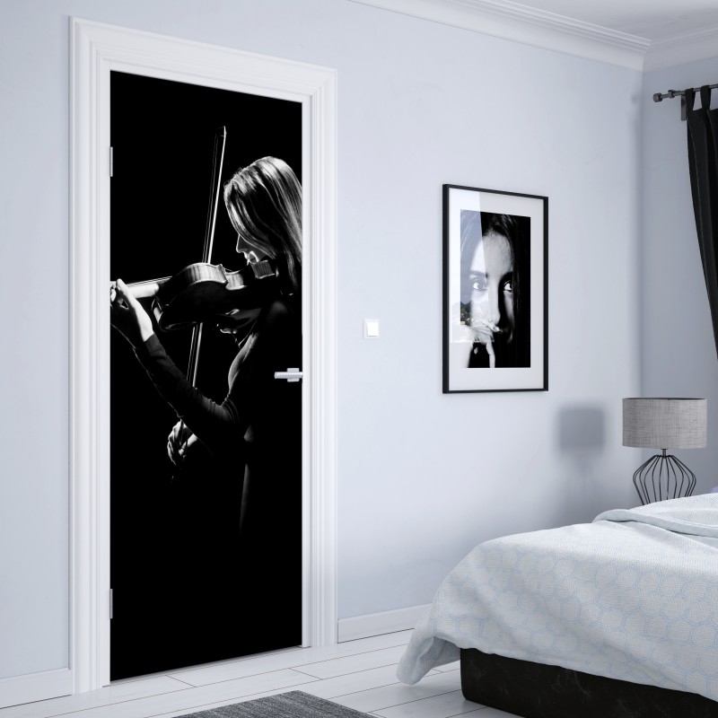Naklejka na drzwi elegancka sylwetka skrzypaczki – Wallissimo® Naklejka na drzwi elegancka sylwetka skrzypaczki – Wallissimo®