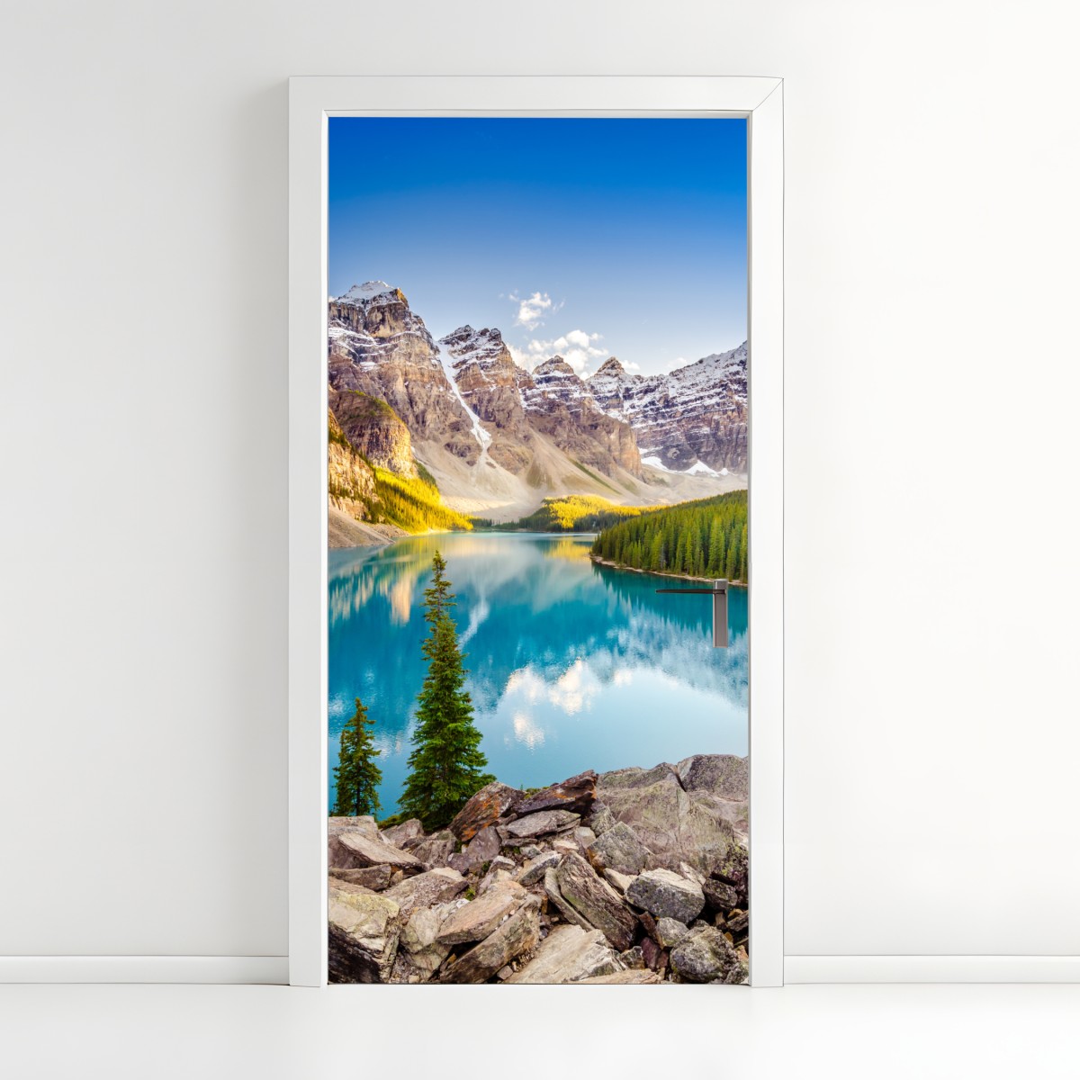 Door sticker sunlit Moraine Lake mountain panorama – Wallissimo®