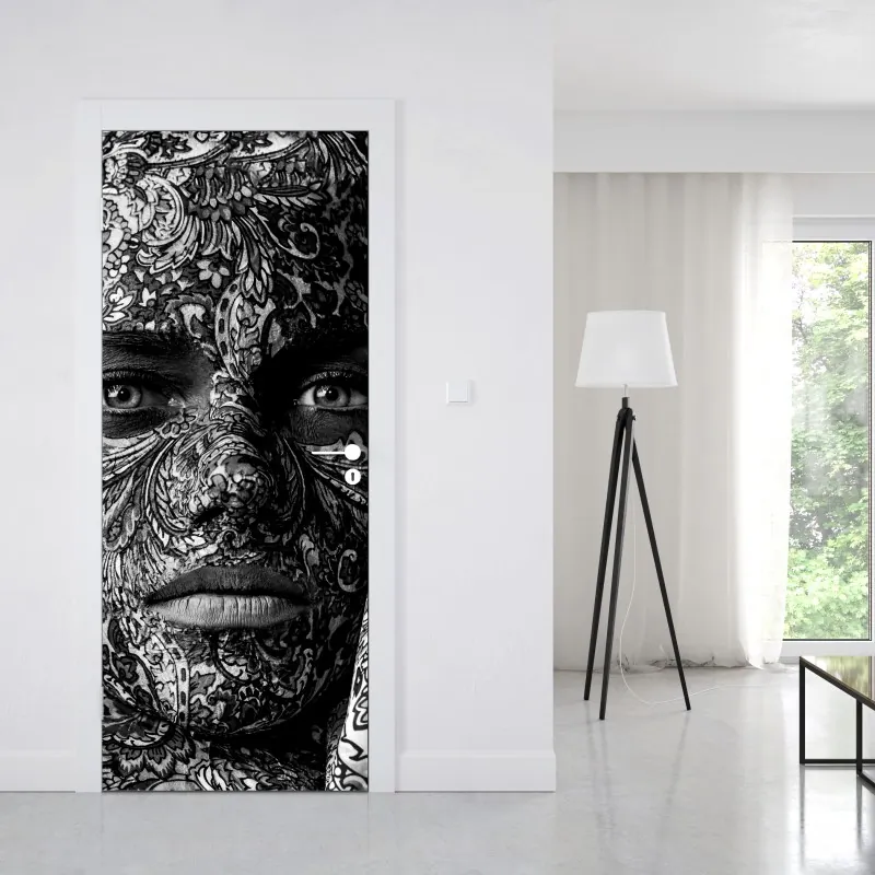 Naklejka na drzwi iryzujący różowy wzór piór – Wallissimo®