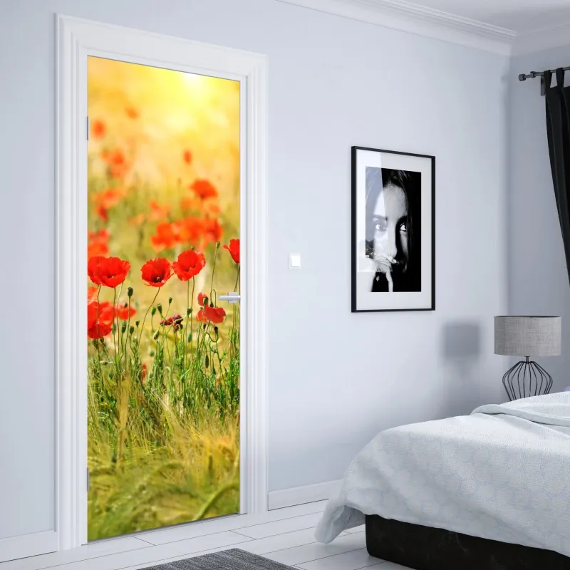 Naklejka na drzwi łąka czerwonych maków w słońcu – Wallissimo® Naklejka na drzwi łąka czerwonych maków w słońcu – Wallissimo®