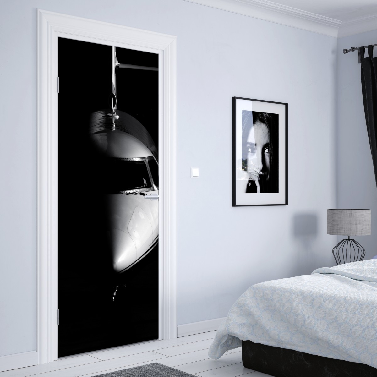 Naklejka na drzwi monochromatyczny portret nosa odrzutowca – Wallissimo® Naklejka na drzwi monochromatyczny portret nosa odrzutowca – Wallissimo®