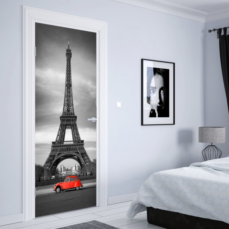 Naklejka na drzwi Wieża Eiffla z czerwonym zabytkowym samochodem – Wallissimo® Naklejka na drzwi Wieża Eiffla z czerwonym zabytkowym samochodem – Wallissimo®